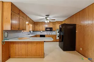 2205 S 53rd St, Temple, TX 76504 - Photo 15