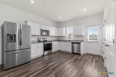 430 Line Of Fire Way, Jarrell, TX 76537 - Photo 9