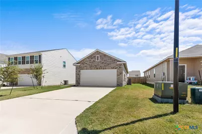 430 Line Of Fire Way, Jarrell, TX 76537 - Photo 3