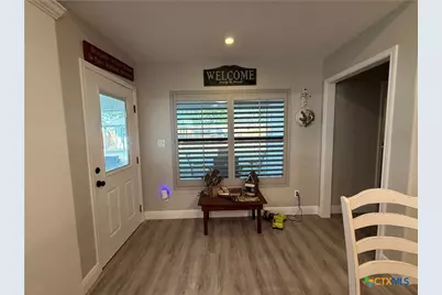 1116 S 2nd Street, Floresville, TX 78114 - Photo 13