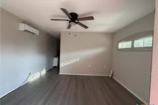 1116 S 2nd St, Floresville, TX 78114 - Photo 29