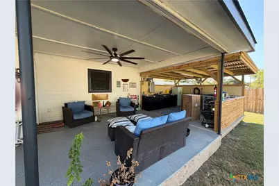 1116 S 2nd Street, Floresville, TX 78114 - Photo 25