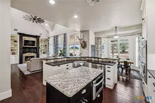 2259 Deer Run Ridge, New Braunfels, TX 78132 - Photo 11