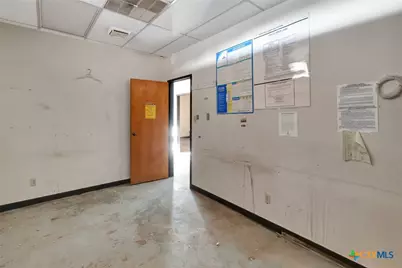 104 Teakwood Drive, Victoria, TX 77901 - Photo 13