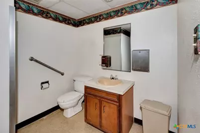 104 Teakwood Drive, Victoria, TX 77901 - Photo 17