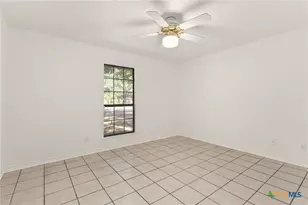 1633 Willow Ln, Seguin, TX 78155 - Photo 21