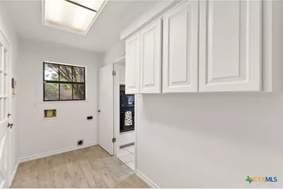 1633 Willow Lane, Seguin, TX 78155 - Photo 23