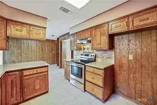 983 Hollyhock Ln, New Braunfels, TX 78130 - Photo 13