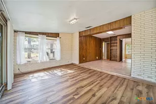 983 Hollyhock Ln, New Braunfels, TX 78130 - Photo 11