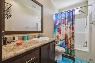 3590 Chuckwagon Rd, Luling, TX 78648 - Photo 17