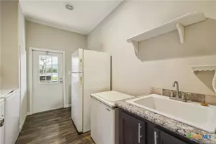 3590 Chuckwagon Rd, Luling, TX 78648 - Photo 19