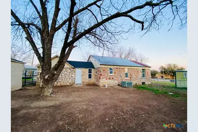 1115 W Main Street, Gatesville, TX 76528 - Photo 15