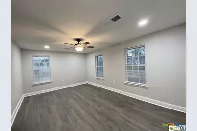 1115 W Main Street, Gatesville, TX 76528 - Photo 21