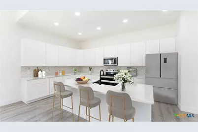 664 Rolling Hills Drive, Canyon Lake, TX 78133 - Photo 5