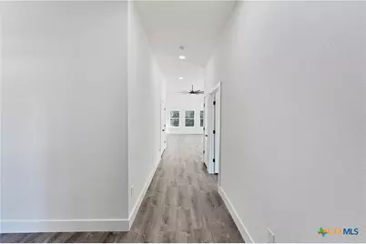 664 Rolling Hills Drive, Canyon Lake, TX 78133 - Photo 21