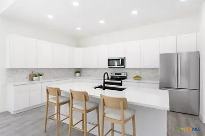 664 Rolling Hills Drive, Canyon Lake, TX 78133 - Photo 5