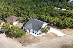 664 Rolling Hills Dr, Canyon Lake, TX 78133 - Photo 25