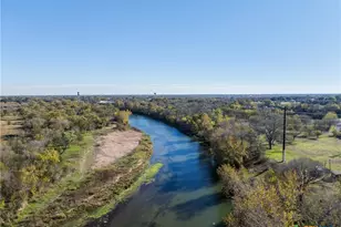 665 Sh 230 Loop, Smithville, TX 78957 - Photo 35