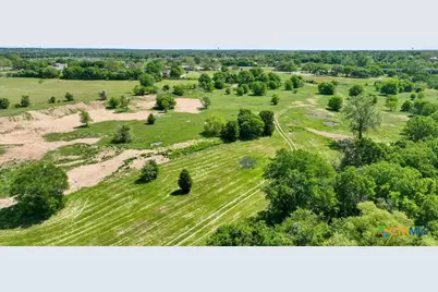 665 Sh 230 Loop, Smithville, TX 78957 - Photo 23