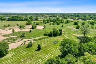 665 Sh 230 Loop, Smithville, TX 78957 - Photo 23