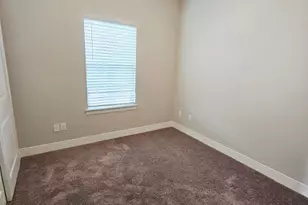 110 E Otto St, Marion, TX 78124 - Photo 11