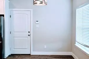 110 E Otto St, Marion, TX 78124 - Photo 5