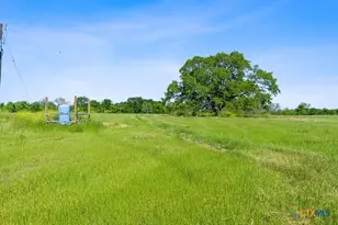663 Sh 230 Loop, Smithville, TX 78957 - Photo 13