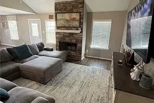 809 Buttercup Dr, Edna, TX 77957 - Photo 5