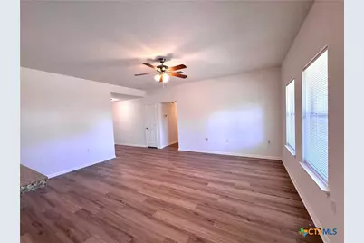 509 Christopher Cove, Lockhart, TX 78644 - Photo 9