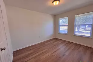 509 Christopher Cove, Lockhart, TX 78644 - Photo 21