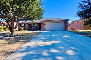 509 Christopher Cove, Lockhart, TX 78644 - Photo 3