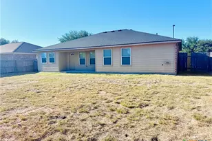 509 Christopher Cove, Lockhart, TX 78644 - Photo 35