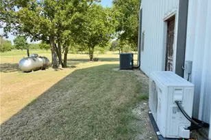 12485 Wortham Bend Rd, Waco, TX 76708 - Photo 11