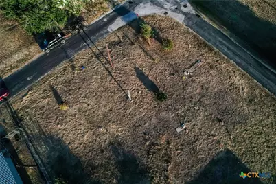 211 E Ave. K, Jarrell, TX 76537 - Photo 7