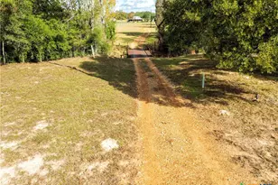 1185 Co Rd 146, Sublime, TX 77986 - Photo 45