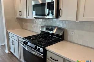 105 Beveridge Rd, Seguin, TX 78155 - Photo 9