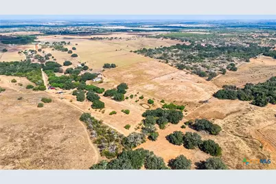 2141 County Road 132, Floresville, TX 78114 - Photo 37
