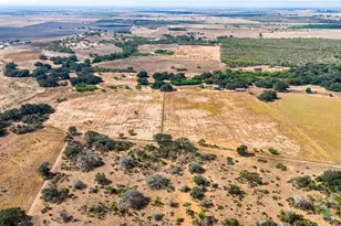 2141 County Rd 132, Floresville, TX 78114 - Photo 39