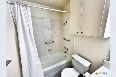 343 Bobolink Drive, New Braunfels, TX 78130 - Photo 13