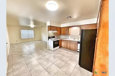 343 Bobolink Drive, New Braunfels, TX 78130 - Photo 7