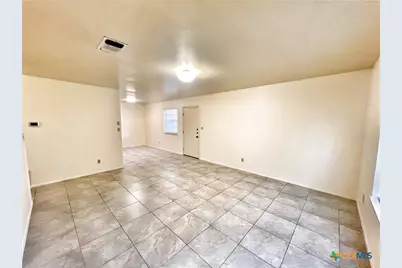 343 Bobolink Drive, New Braunfels, TX 78130 - Photo 5