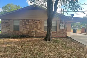 343 Bobolink Dr, New Braunfels, TX 78130 - Photo 3