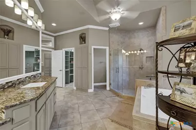 9752 Trophy Oaks Drive, San Antonio, TX 78266 - Photo 29