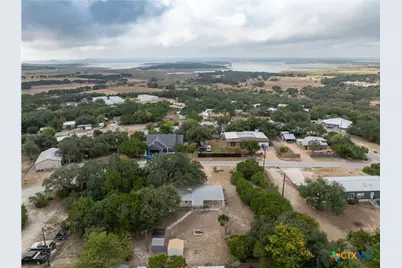 725 Canyon Circle Drive, Canyon Lake, TX 78133 - Photo 17