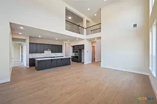 237 Lacey Oak, Castroville, TX 78009 - Photo 9