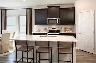 3008 Nash Dr, New Braunfels, TX 78132 - Photo 3