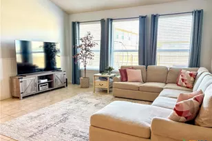 477 Centinela St, New Braunfels, TX 78130 - Photo 9