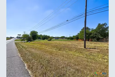 205 E Avenue G, Jarrell, TX 76537 - Photo 11