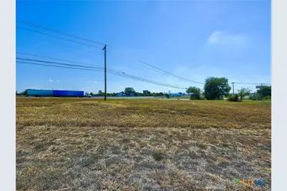 205 E Avenue G, Jarrell, TX 76537 - Photo 17