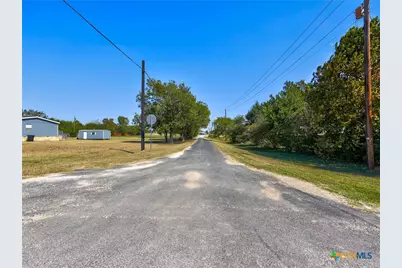 206 N 6th Street, Jarrell, TX 76537 - Photo 25